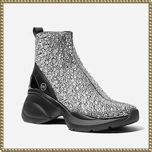 Michael Kors Zuma Black Silver Knit Booties Size 6